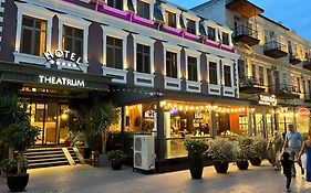 فندق ثياتروم باكو